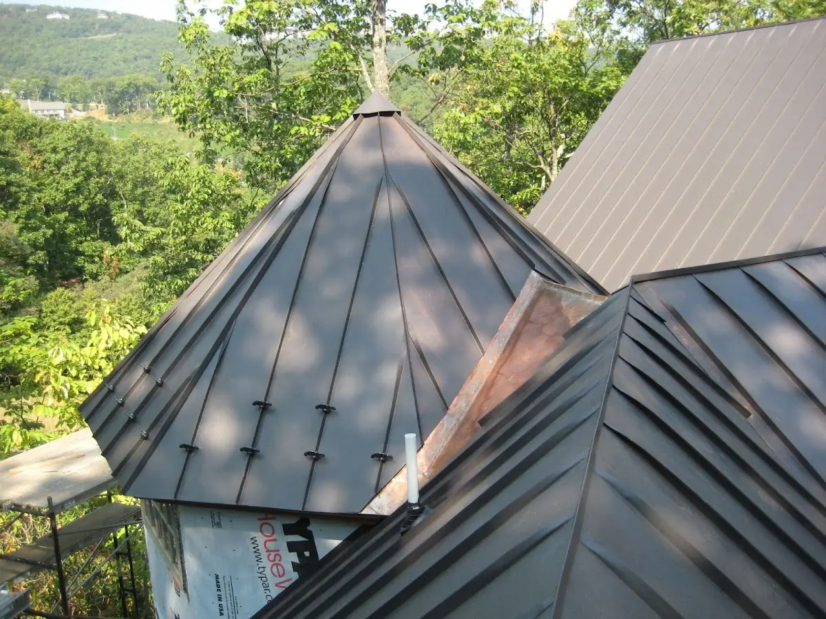 Professional Shingle Replacement & Repair by Craftsman Roofing in Oak Hills